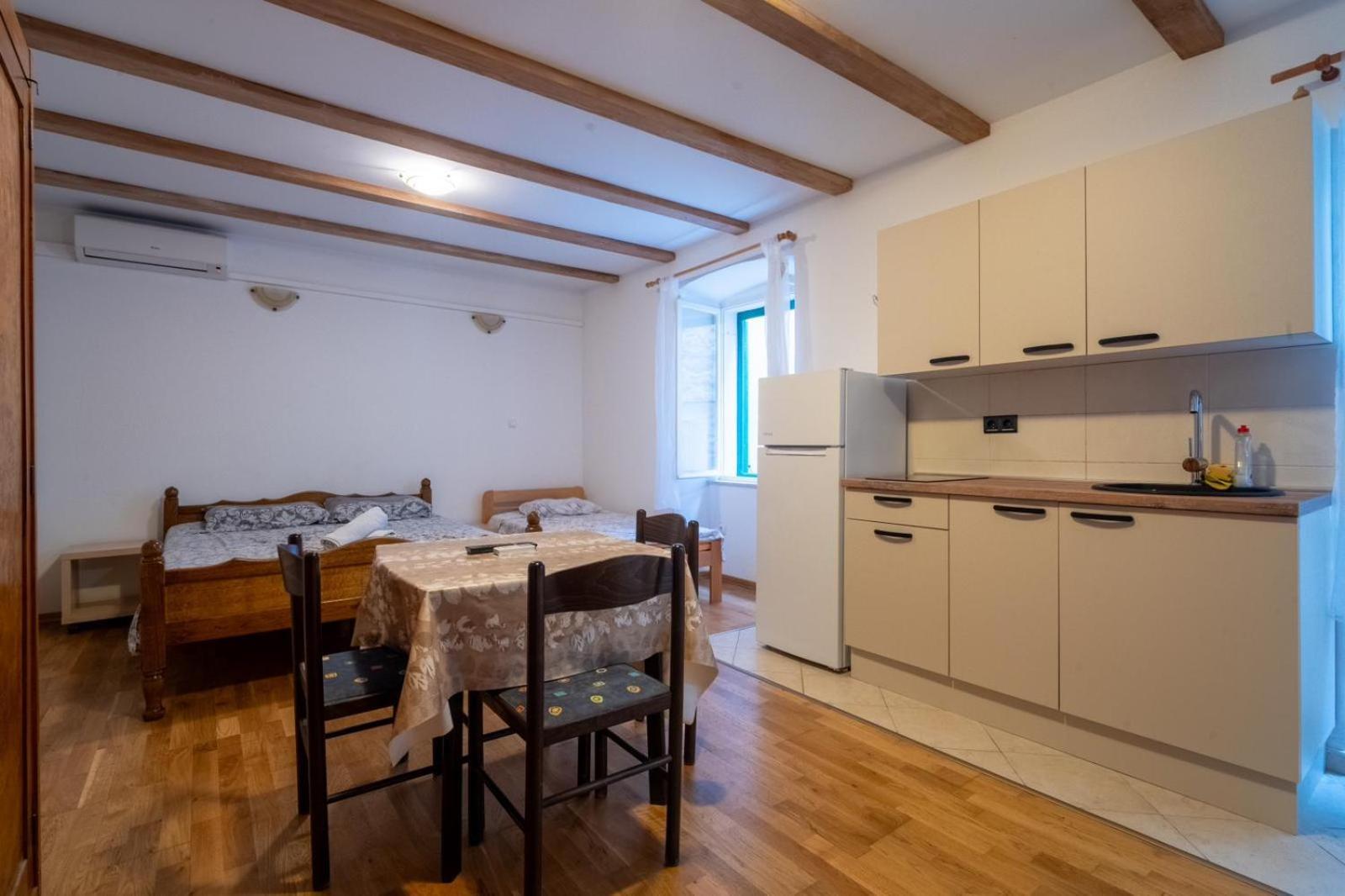 Apartament Loriana *
